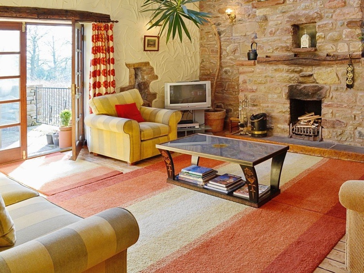 Cosy Garden Cottage in Pooley Bridge in the Lake District
