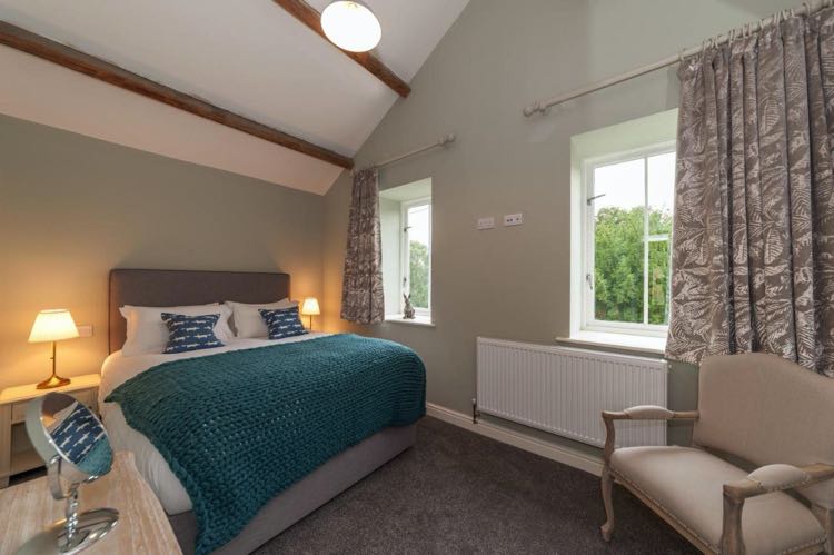 Hare & Hounds Room Accommodation