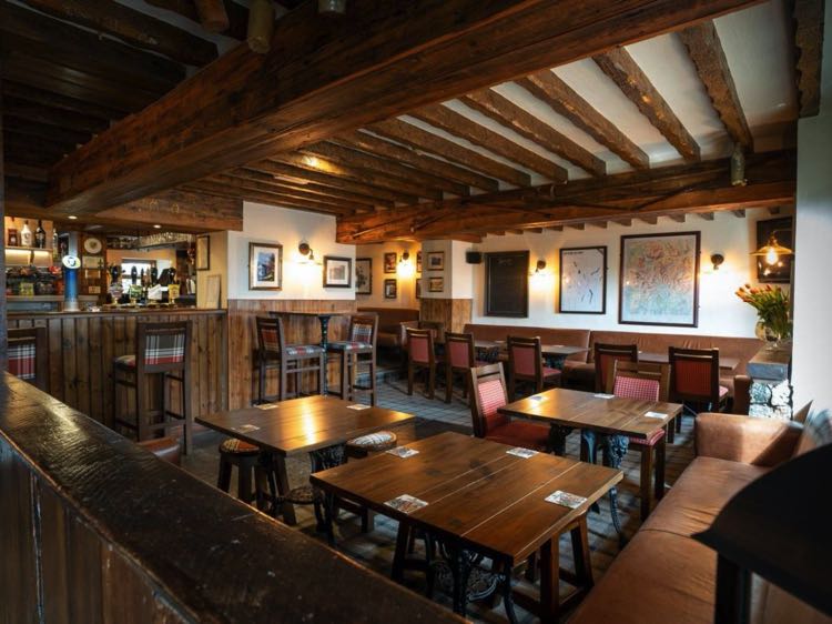 Royal Oak (Braithwaite) pub